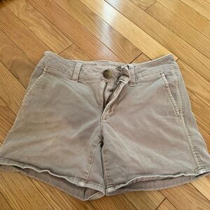 khaki shorts
